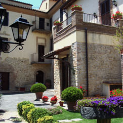 The Santo Pietro FarmHouse in Coltodino - Restaurant & Hospitality & Olive Oil Production